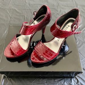 NEW White House Black Market Strappy High heels